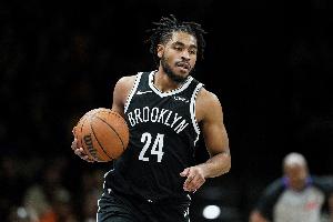 美记：雄鹿正在与篮网商讨卡梅隆·托马斯交易 后者暂时未随队